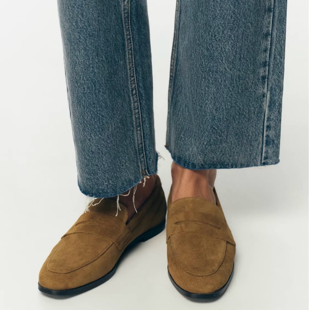 Zara Women Tan Suede Loafers